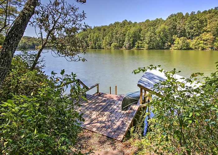Lakefront Mountain Rest Cottage With Gas Fireplace!