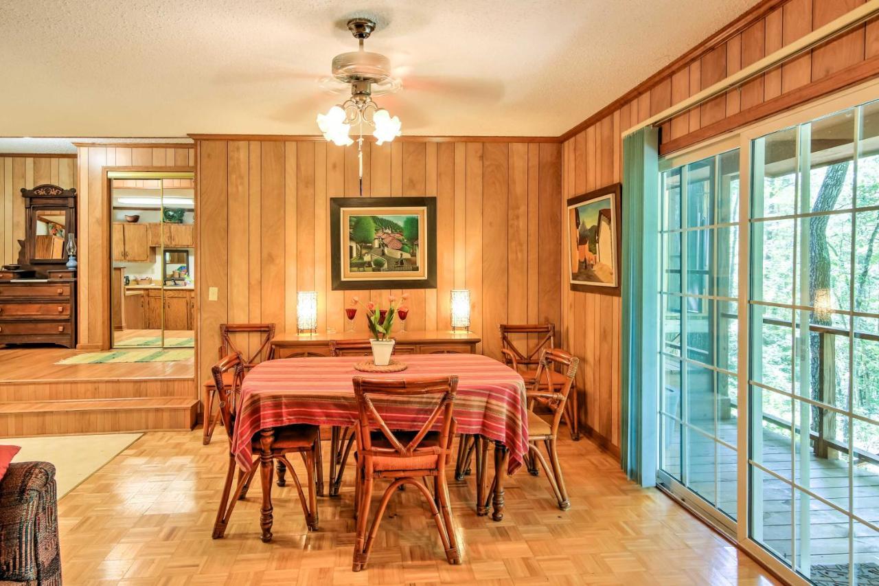 Lakefront Mountain Rest With Gas Fireplace! Holiday home