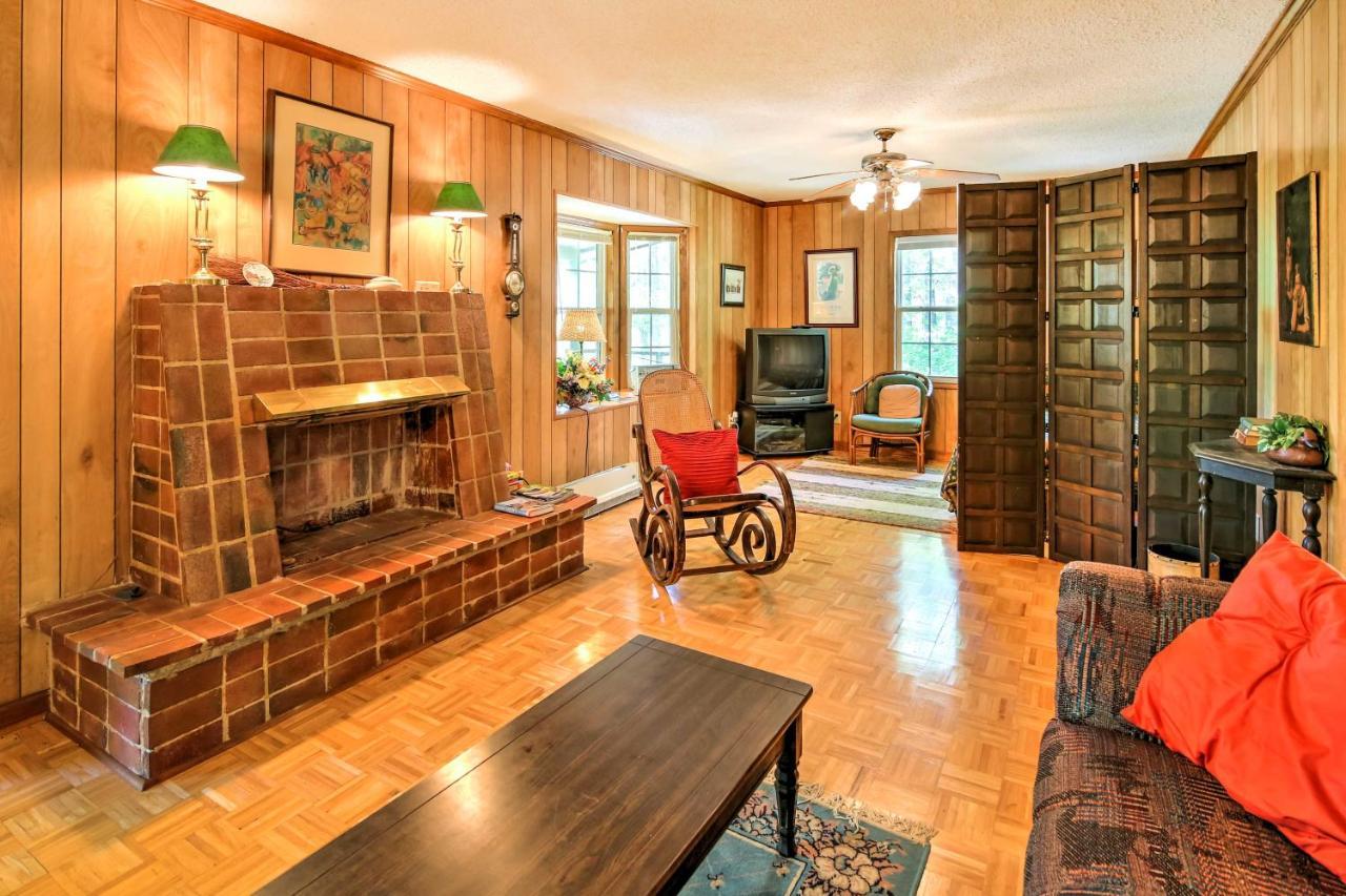 Lakefront Mountain Rest With Gas Fireplace! Walhalla