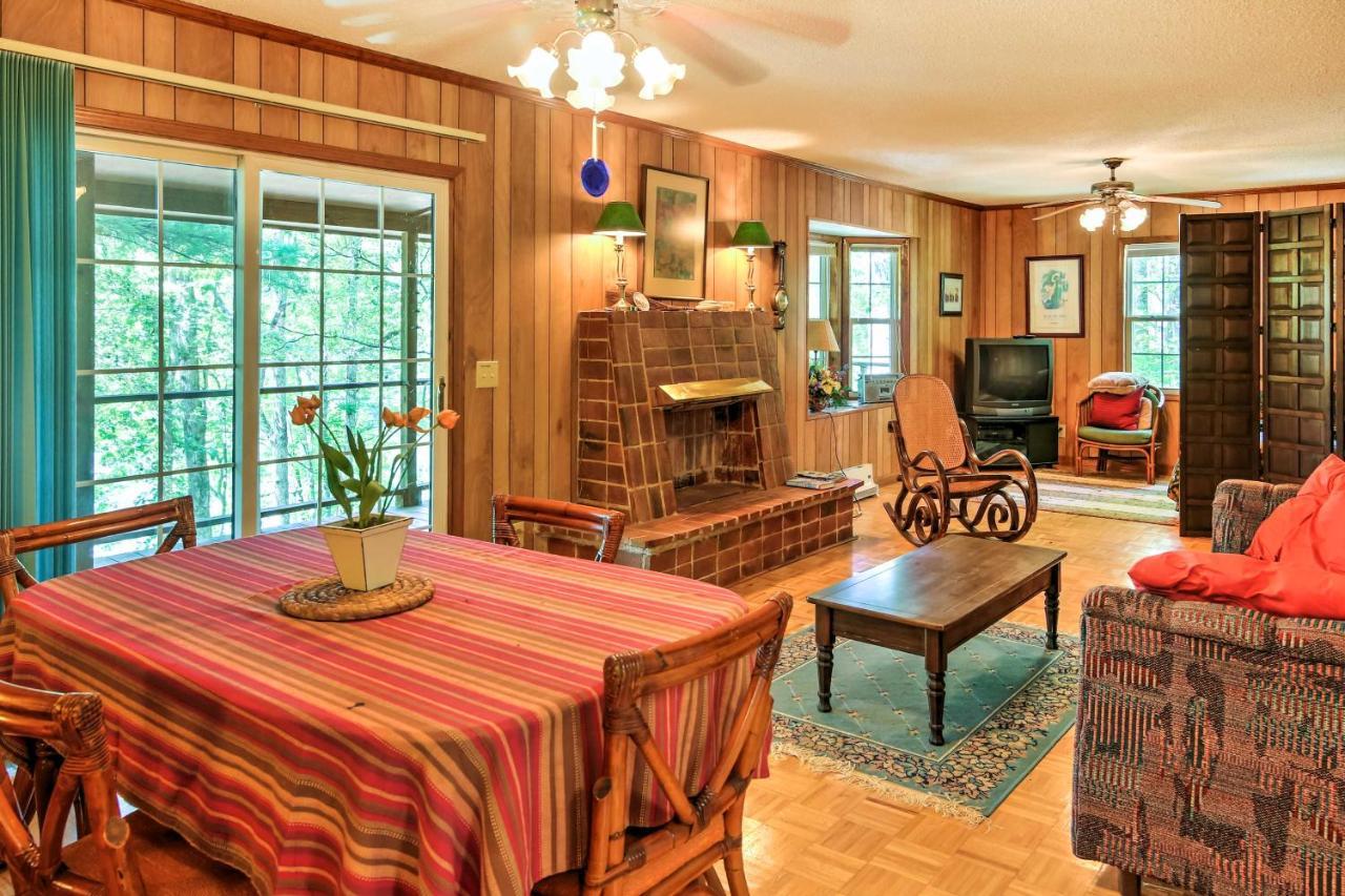 Lakefront Mountain Rest With Gas Fireplace! * Walhalla
