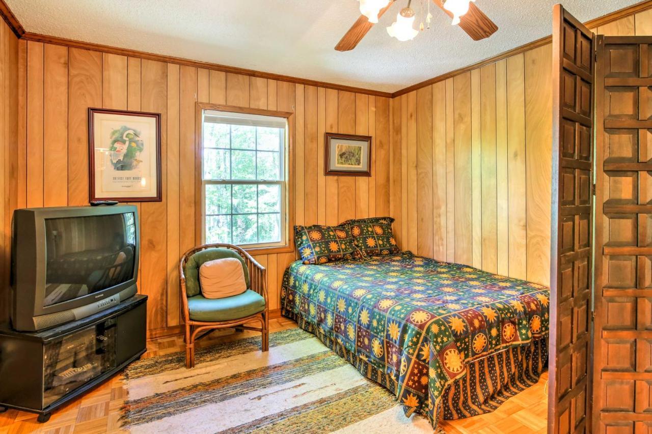 Lakefront Mountain Rest With Gas Fireplace!