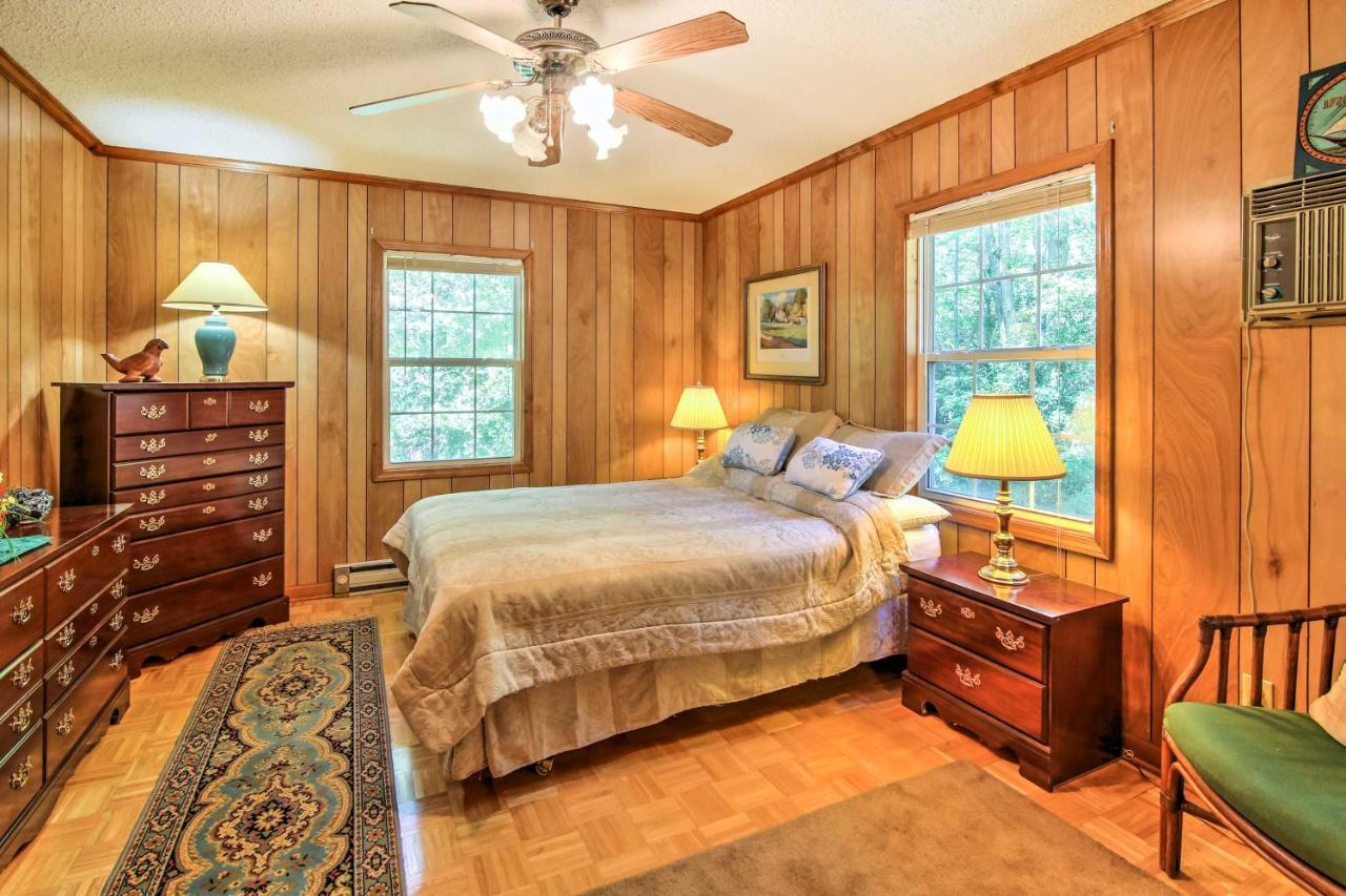 Holiday home Lakefront Mountain Rest With Gas Fireplace! *