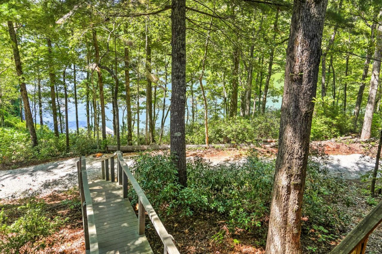 Holiday home Lakefront Mountain Rest With Gas Fireplace! Walhalla